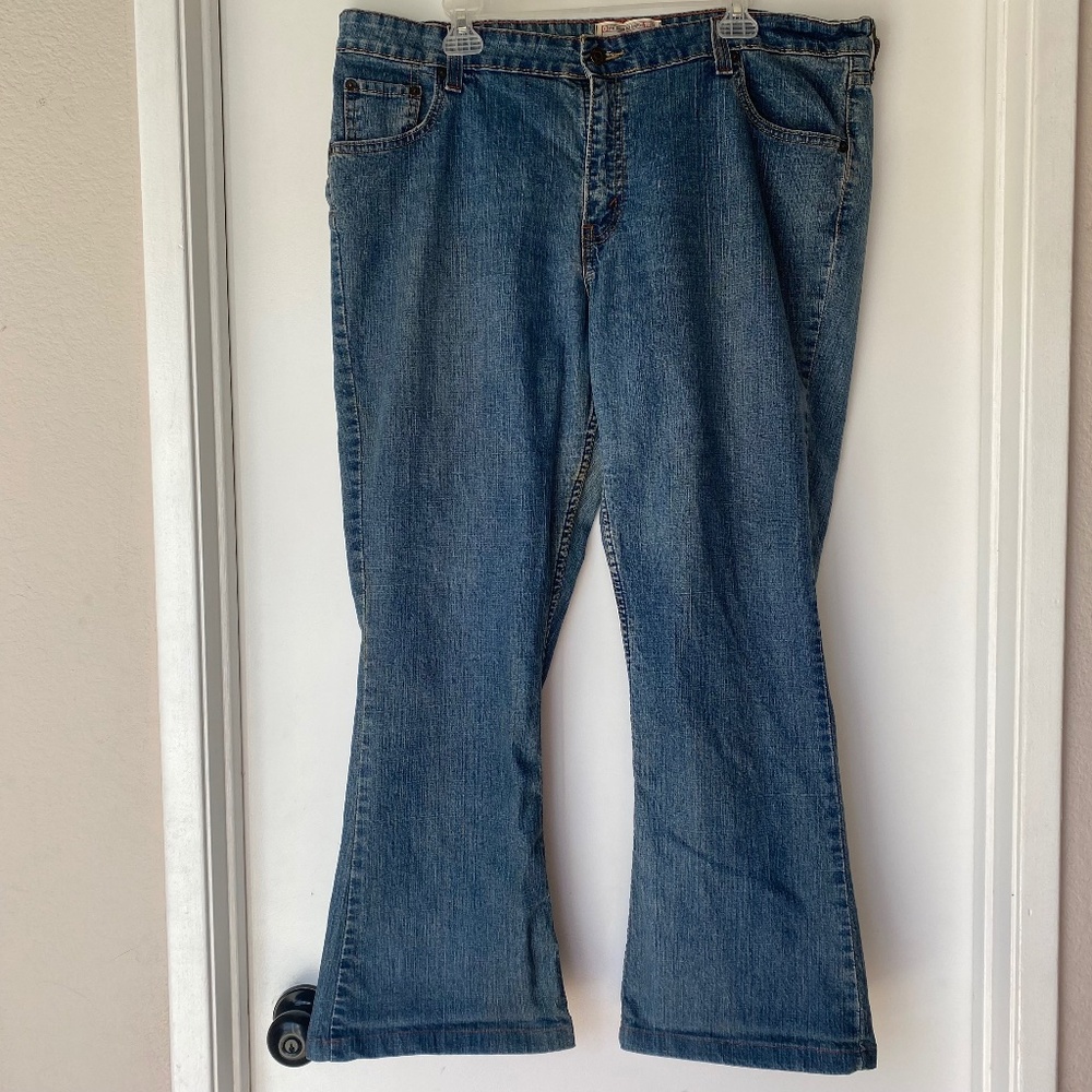 Levi’s jean misses bootcut